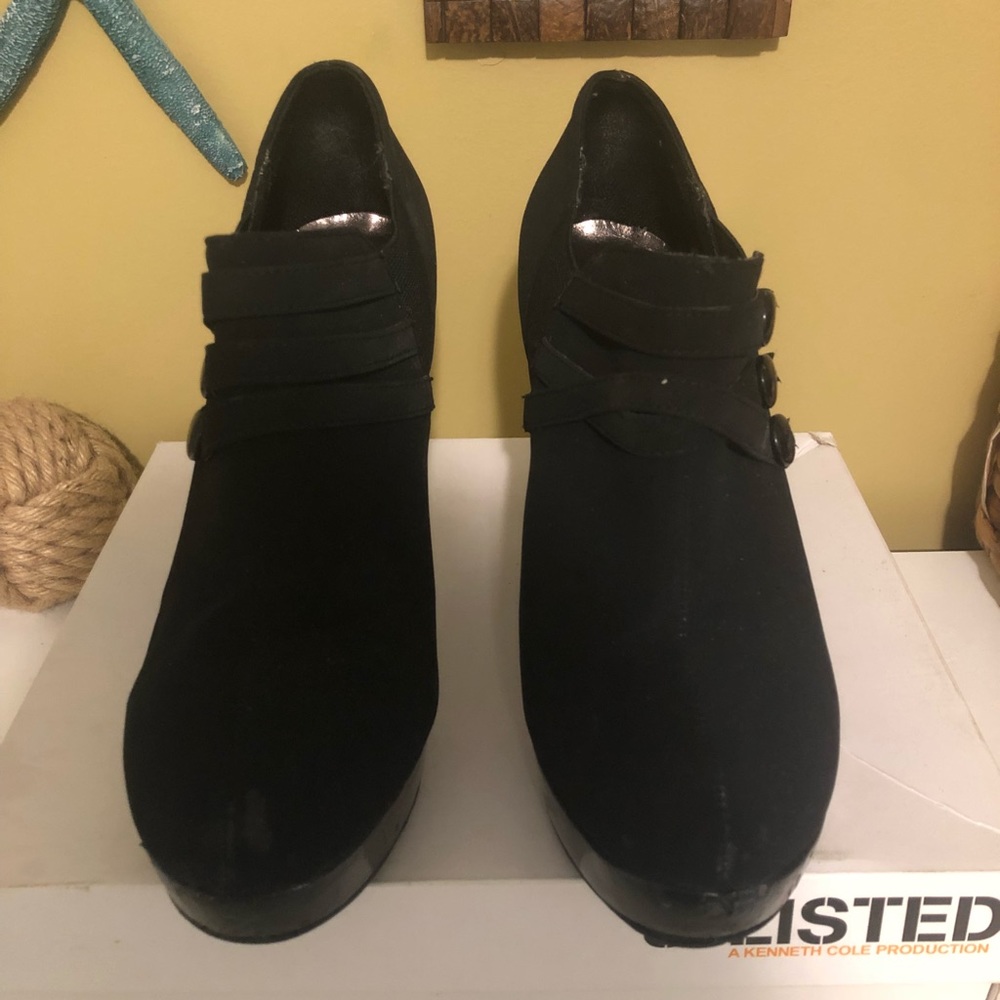 unlisted booties